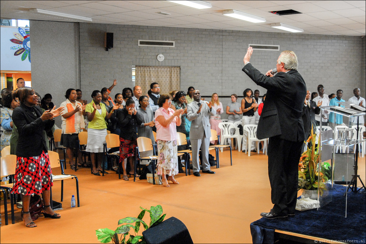 Geloof in Almere - Victory Outreach