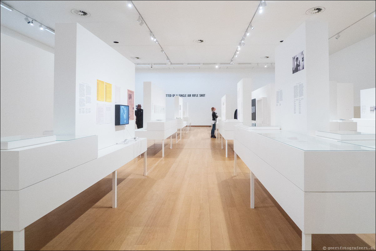Stedelijk Museum Seth Siegelaub: Beyond Conceptual Art