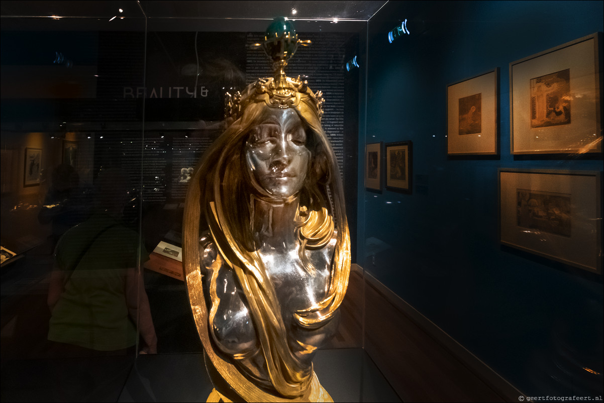 Allard Pierson Museum Amsterdam - De Godinnen van de Art Nouveau