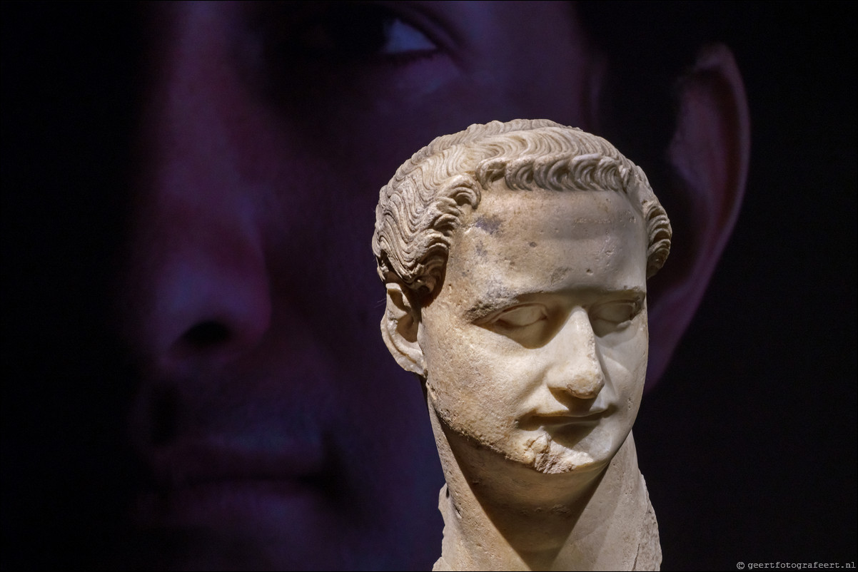Museum voor Oudheden in Leiden - God op Aarde - Keizer Domitianus