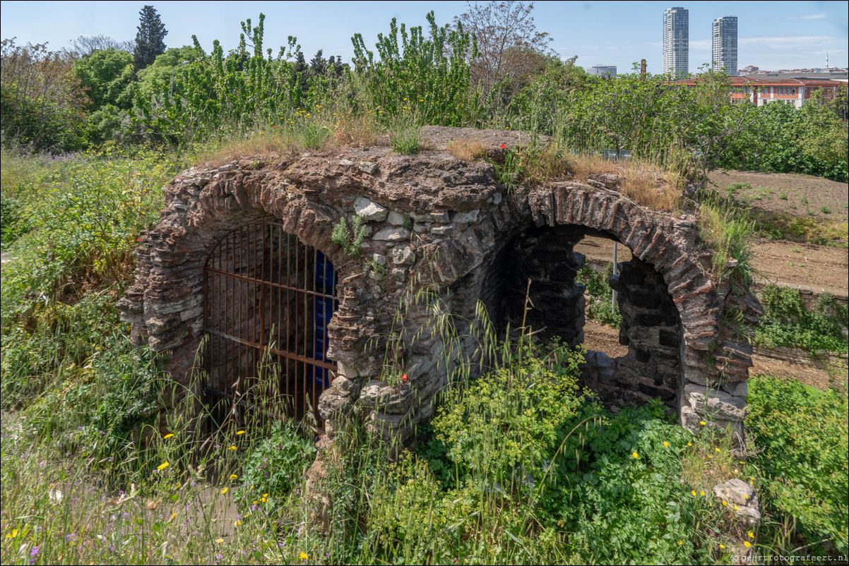 Istanbul Constantinopel Constantinople Landmuren Muur van Theodosius  Theodosian Walls