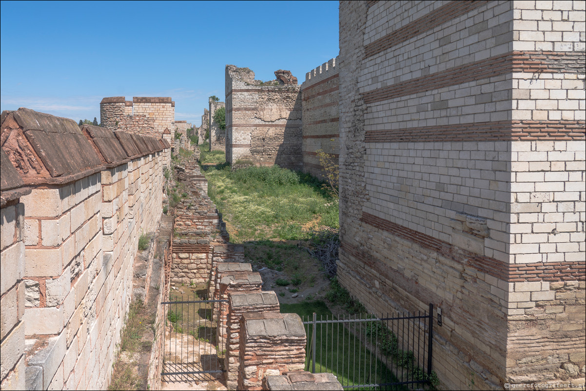 Istanbul Constantinopel Constantinople Landmuren Muur van Theodosius  Theodosian Walls