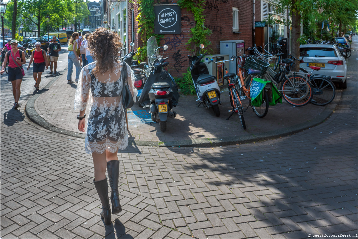 Amsterdam zomer vrouw