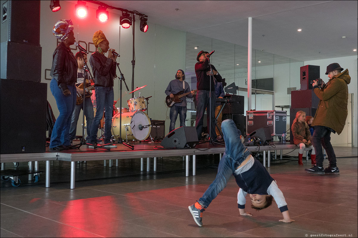 Vertigo Festival Almere met Flying Carpet van Hunk, lezingen, e-bikes, informatiestands en muziek