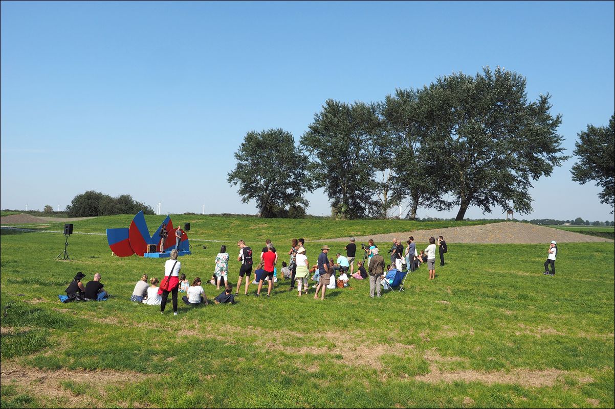 Feiko Beckers @ Aardzee, Land Art Live