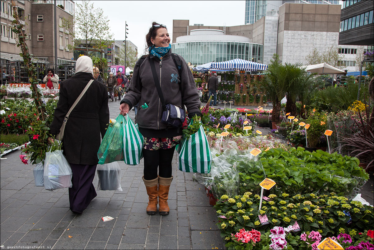 jaarmarkt luilak bloemenmarkt almer