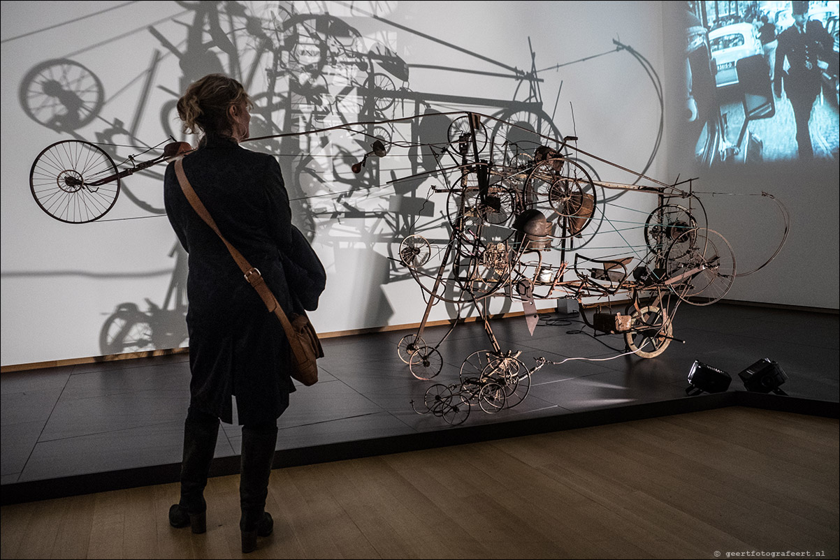 Jean Tinguely Machine Spektakel stedelijk Amsterdame